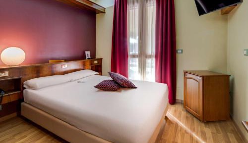 Deluxe Single Room
