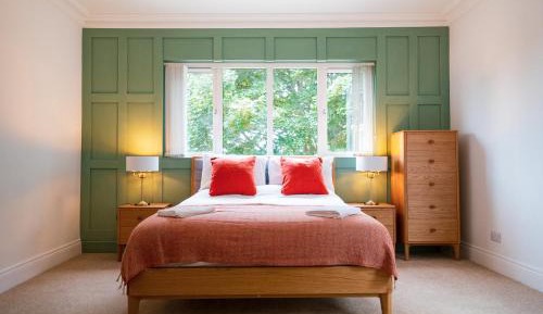 King Room with Mountain View