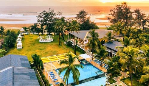 Double Room with Pool View