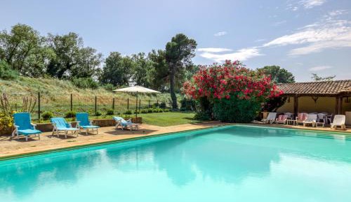 Superior One-Bedroom Apartment