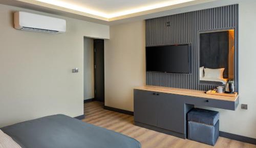 Standard King Room