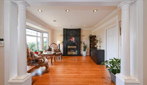 Seven-Bedroom House