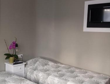 Triple Room with Shower