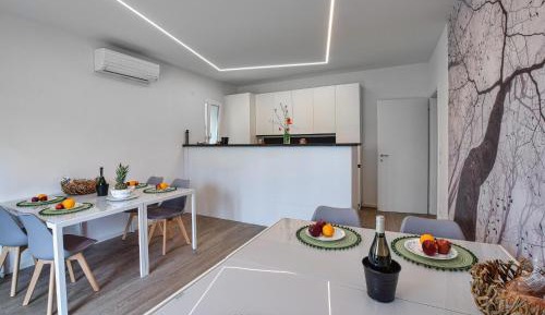 Five-Bedroom Holiday Home