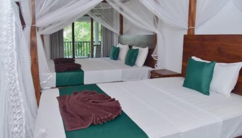 Triple Room with Balcony