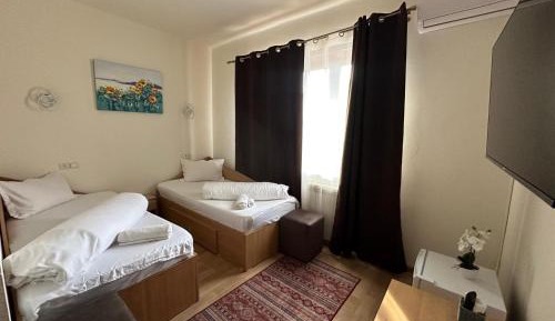 Twin Room with Private Bathroom