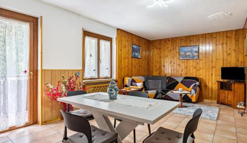 Three-Bedroom Superior Apartment