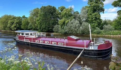 Three-Bedroom Holiday Home 