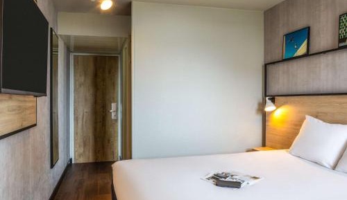 Standard Room with 2 Single Beds