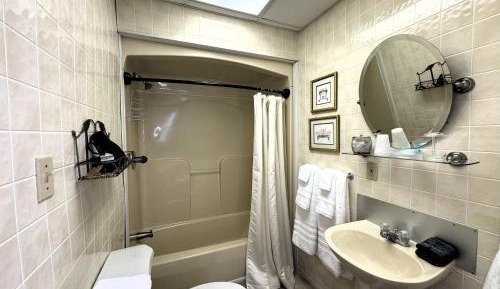 Triple Room with Private Bathroom