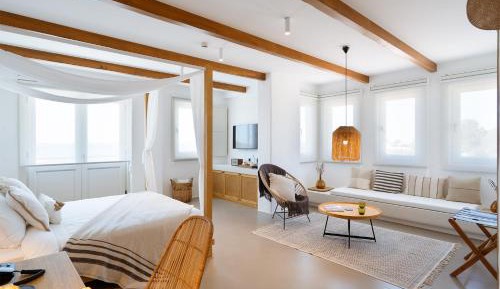 Deluxe Suite with Sea View
