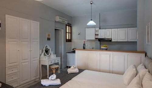 Basic Triple Room