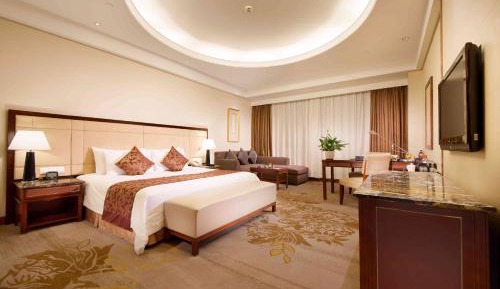 Deluxe King Room