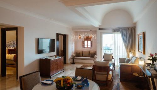 Pool View Suite