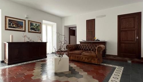 Two-Bedroom Deluxe Apartment