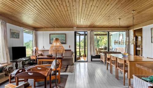 Four-Bedroom Holiday Home