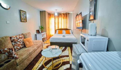 Studio Apartment with King Bed