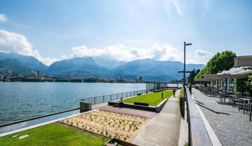 Apartment with View and Balcony