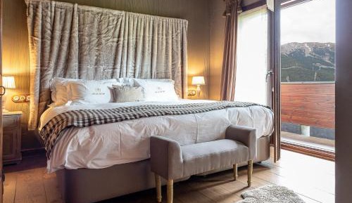 Double Room with Mountain View