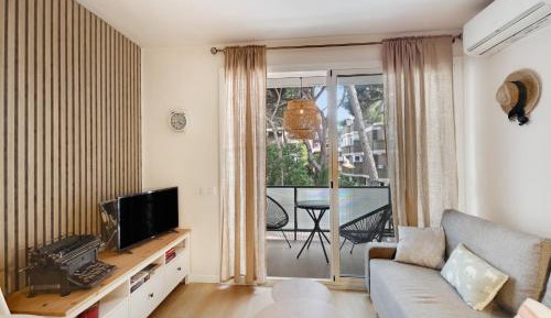 Superior One-Bedroom Apartment with Balcony