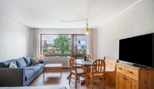 Superior One-Bedroom Apartment with Balcony