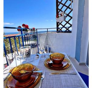 Studio Apartment with Sea View