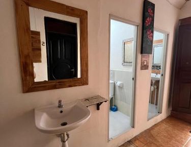 Standard Twin Room with Shared Bathroom