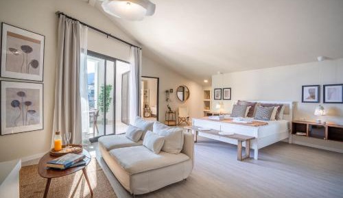 Premium Quadruple Room