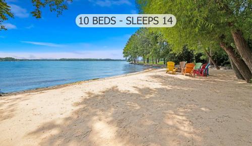 Three-Bedroom Holiday Home 