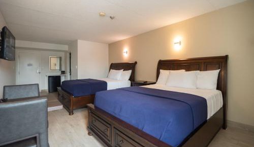 Executive Room with 2 Queen Beds 