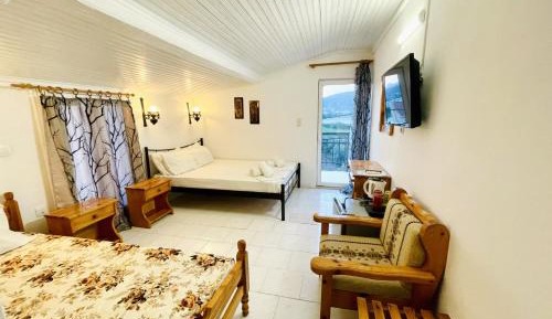 Triple Room with Mountain View