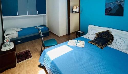 One-Bedroom Deluxe Apartment