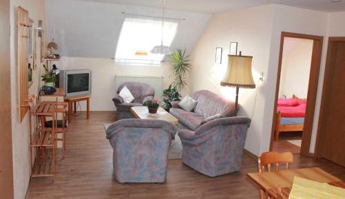 Two-Bedroom Apartment with Shower 