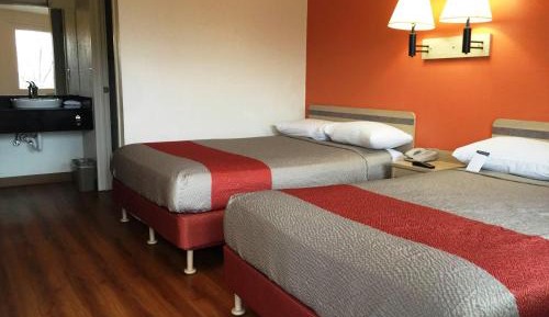 Double Room - Disability Access - Roll In Shower