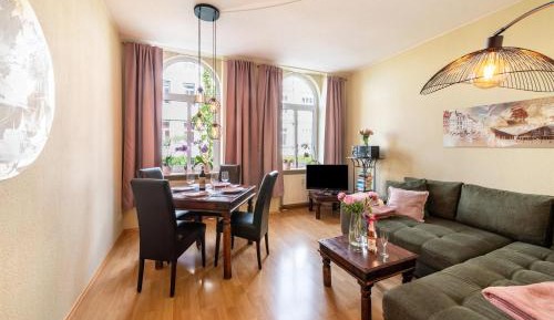 Superior One-Bedroom Apartment with Balcony