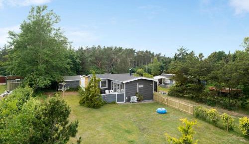 Three-Bedroom Vacation Home 