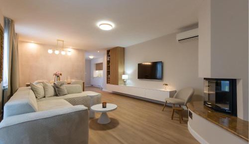 Five-Bedroom Holiday Home