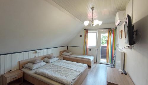 Triple Room with Private Bathroom