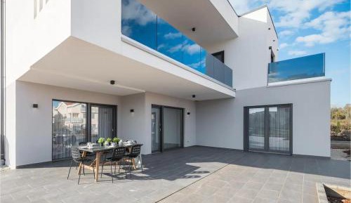 Deluxe Villa