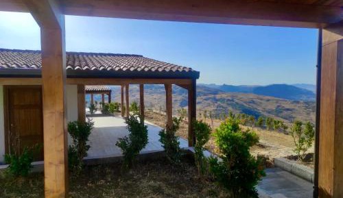 Bungalow with Patio