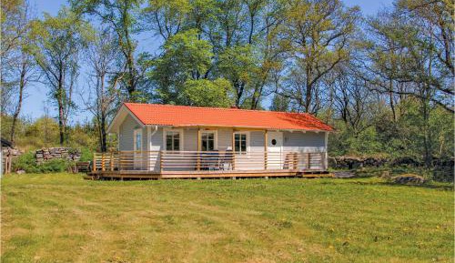 One-Bedroom Holiday Home