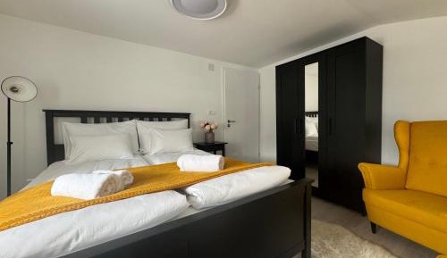 Two-Bedroom Deluxe Apartment