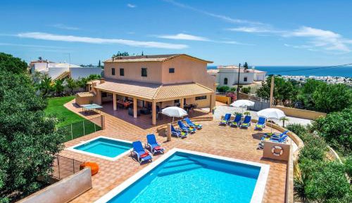 Six-Bedroom Villa 