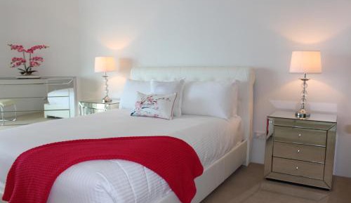Deluxe Two-Bedrom Apartment 