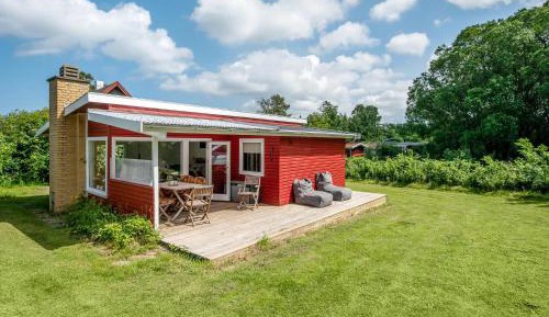 Four-Bedroom Holiday Home