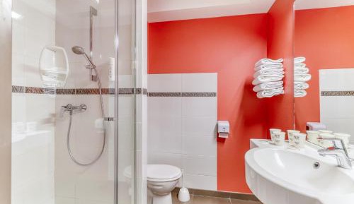 Double Room with Private Bathroom