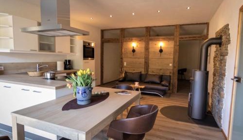Superior One-Bedroom Apartment