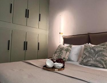 Two-Bedroom Deluxe Apartment with Balcony