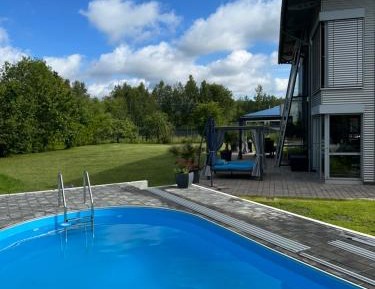 Deluxe Villa