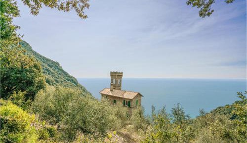 Three-Bedroom Vacation Home 